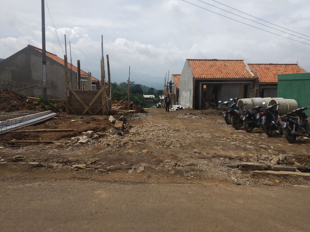 foto gerbang perumahan KLARAS CIMANGGUNG HILLS
