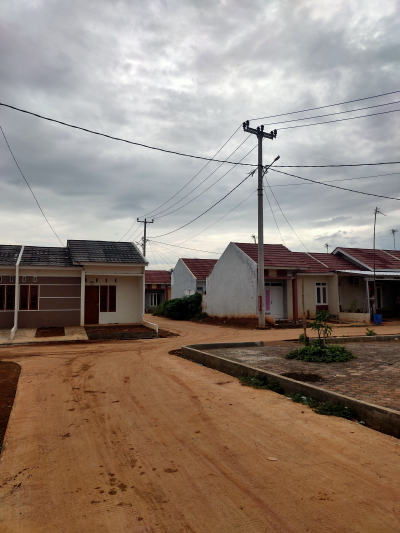 foto contoh rumah perumahan SALAGEDANG REGENCY