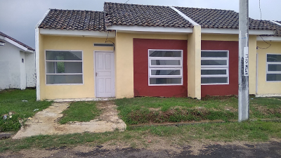 foto contoh rumah perumahan Taman Cherry 