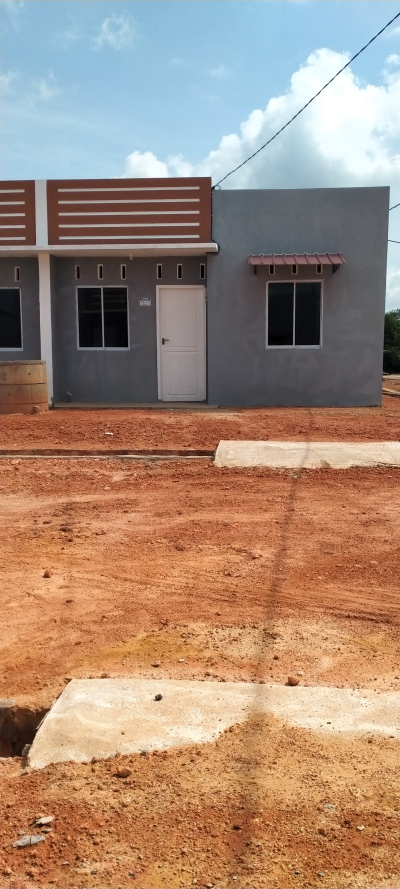 foto contoh rumah perumahan BAMBU KUNING