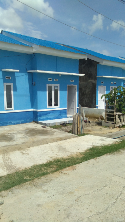 foto contoh rumah perumahan Graha Bumi Riskita Tandung