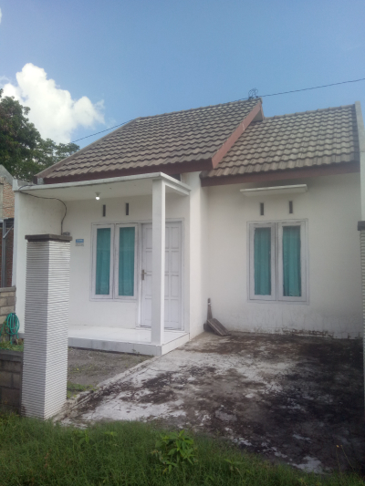 foto contoh rumah perumahan BRANGGAHAN REGENCY