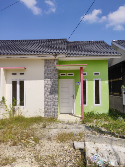 foto contoh rumah perumahan AVINA MENTENG INDAH