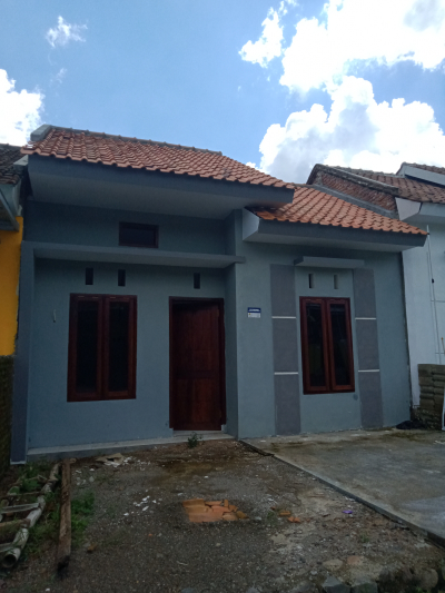 foto contoh rumah perumahan Arjasa Asri 1