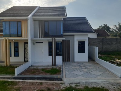 foto contoh rumah perumahan Kauman Residence