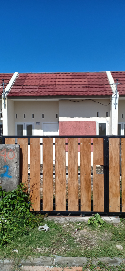 foto contoh rumah perumahan Hissto Granada Residence