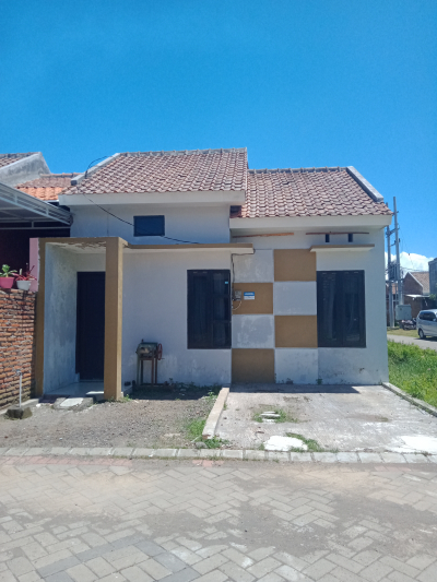 foto contoh rumah perumahan Villa Utama Residence