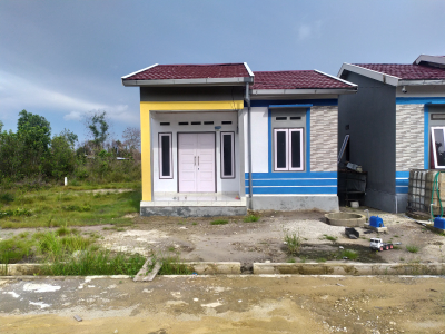 foto contoh rumah perumahan Darmarta Griya Borneo