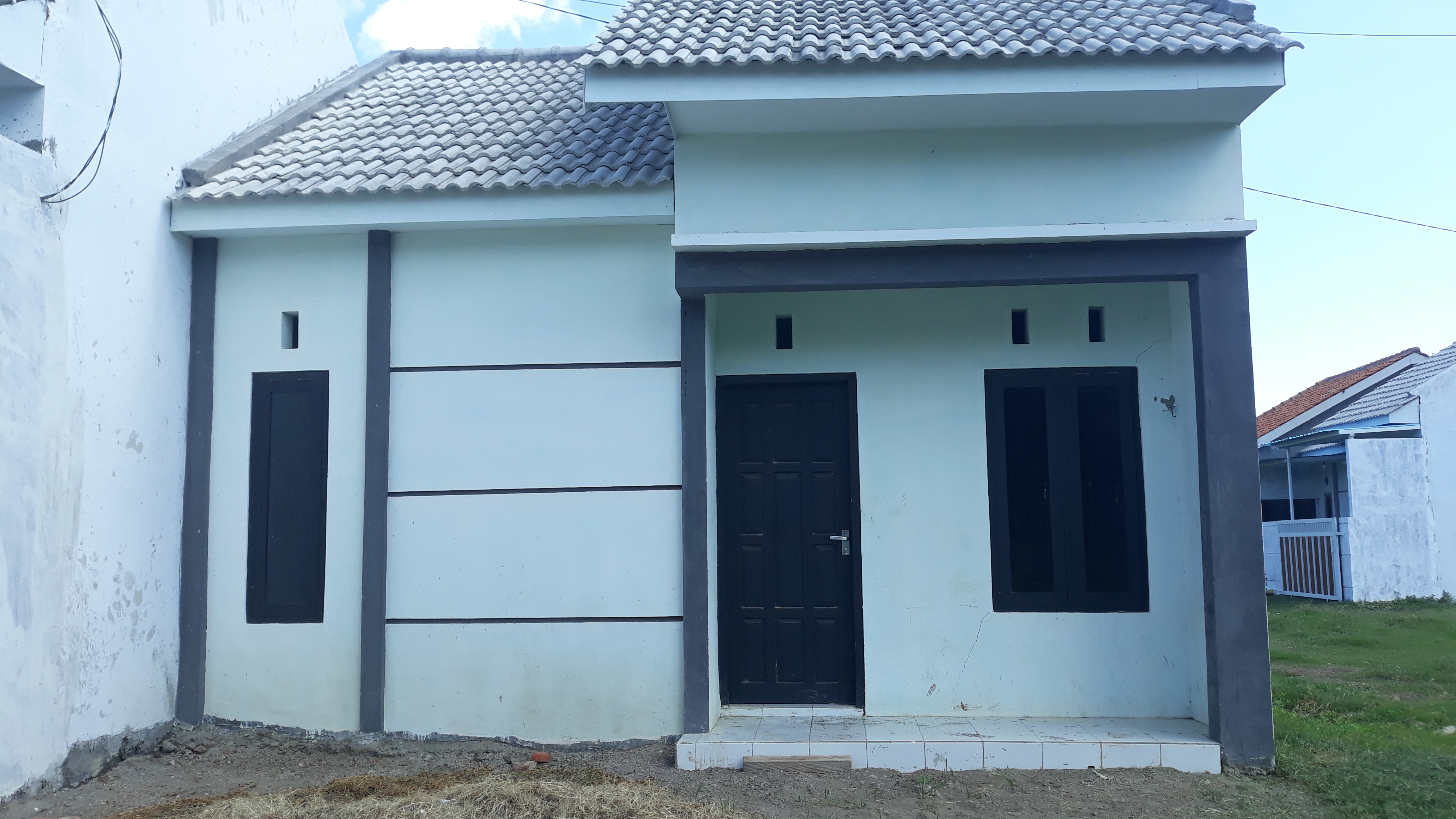foto contoh rumah perumahan GRAHA INDAH DADAPAN