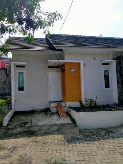 foto contoh rumah perumahan GUNTENG REGENCY