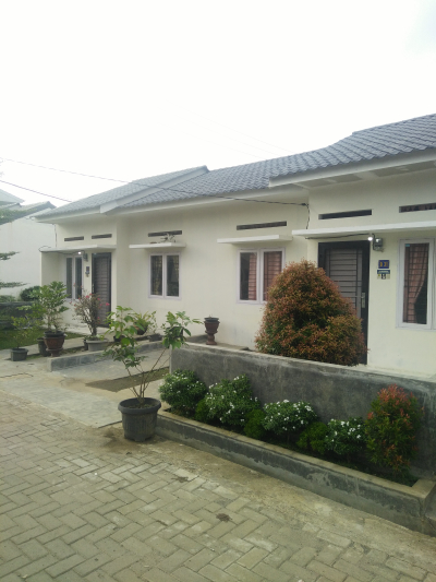 foto contoh rumah perumahan PESONA KHAYANGAN 3