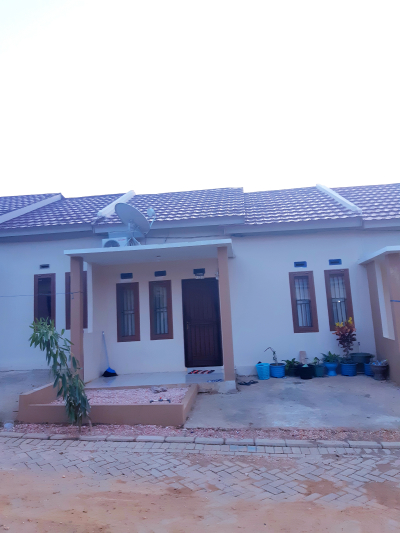 foto contoh rumah perumahan Puri Maharani Puuwatu
