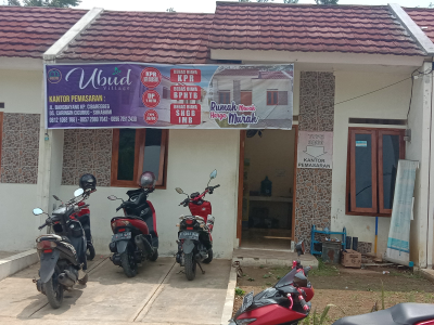 foto contoh rumah perumahan Ubud Village