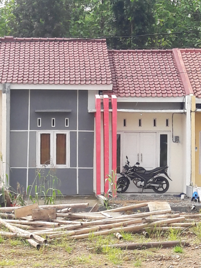 foto contoh rumah perumahan Graha Agung Karangnanas