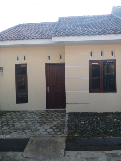 foto contoh rumah perumahan Griya Bringin Asri