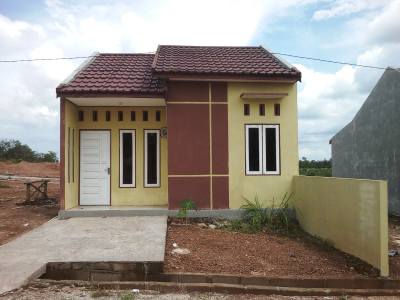 foto contoh rumah perumahan borneo mandiri regency 3