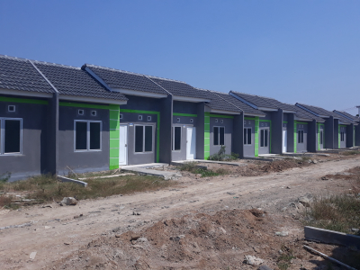 foto contoh rumah perumahan AGUNG MAHKOTA LAND