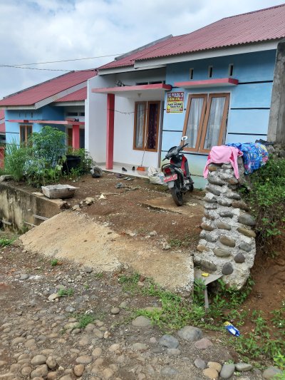 foto contoh rumah perumahan Vistaria Residence