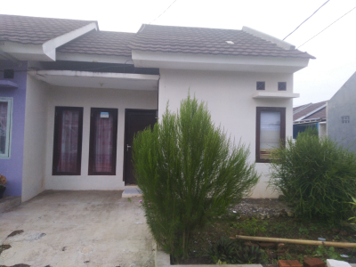 foto contoh rumah perumahan Griya Rancapari