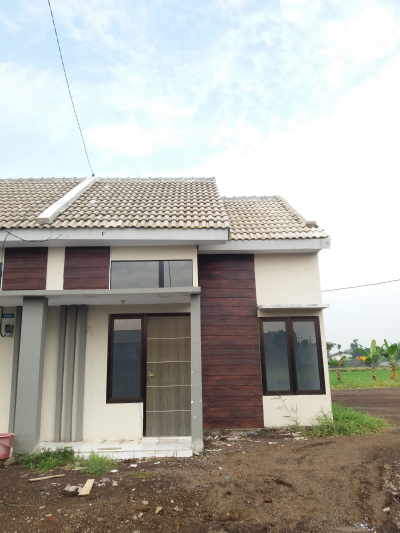 foto contoh rumah perumahan ISTANA KALIWATES RESIDENCE