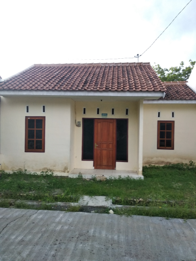 foto contoh rumah perumahan Griya Pulutan Permai