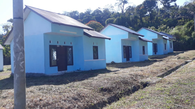 foto contoh rumah perumahan PERUMNAS MAESA UNIMA