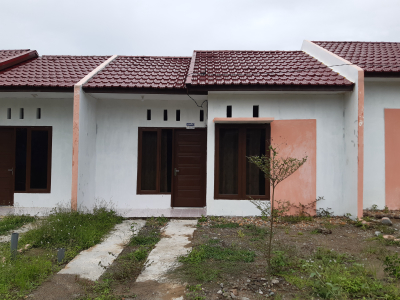 foto contoh rumah perumahan PURI ONE GARINA