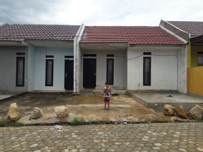 foto contoh rumah perumahan LAMBAN LAMONDO