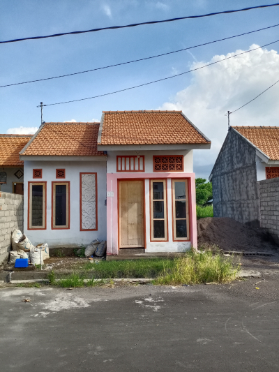 foto contoh rumah perumahan PERUMAHAN KRISNA GRAHA PENARUNGAN 2