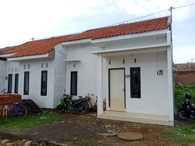 foto contoh rumah perumahan ROYAL GARDEN 2