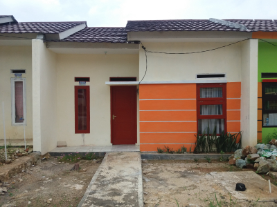 foto contoh rumah perumahan Bernung Residence