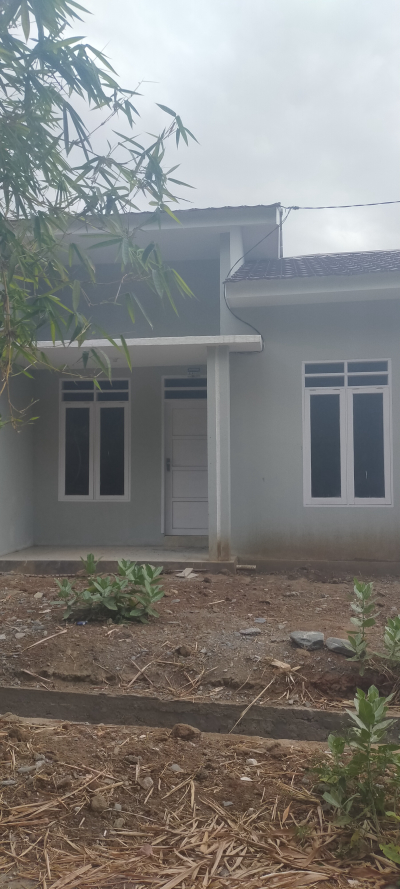foto contoh rumah perumahan Bumi Kawatuna Indah