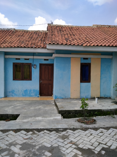 foto contoh rumah perumahan PERMATA REGENCY