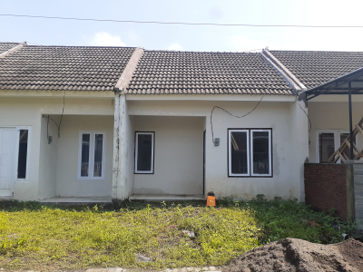 foto contoh rumah perumahan Puri Bunga Nirwana I