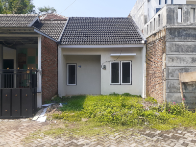 foto contoh rumah perumahan Puri Bunga Nirwana II