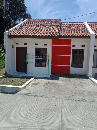 foto contoh rumah perumahan Asri Residence Cintaraja