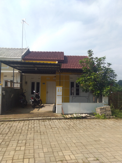 foto contoh rumah perumahan KEBUN BIBIT BUAH 2
