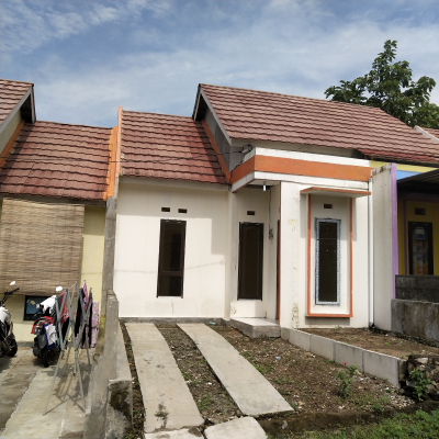 foto contoh rumah perumahan Taman Hijau Randudongkal
