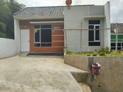 foto contoh rumah perumahan Kedungrandu Regency