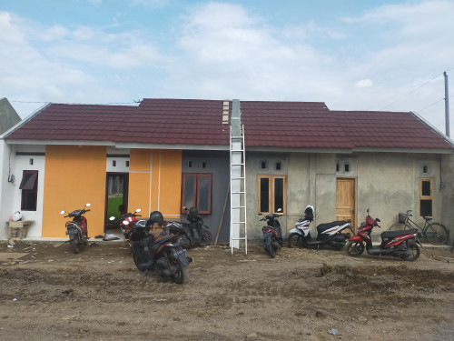 foto contoh rumah perumahan Griya Bhina karya