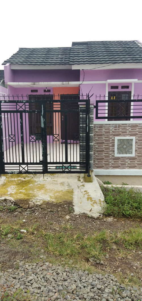 foto contoh rumah perumahan Nungky Residence Hills