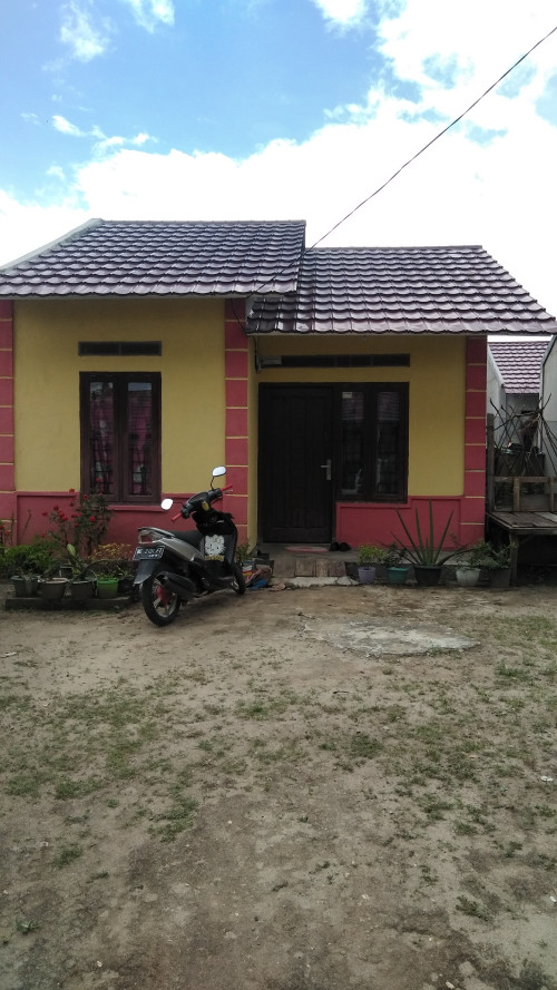 foto contoh rumah perumahan VILLA SEMINUNG