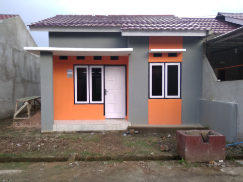foto contoh rumah perumahan Sarjana Residence
