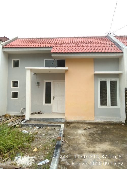 foto contoh rumah perumahan Istana Tajmahal