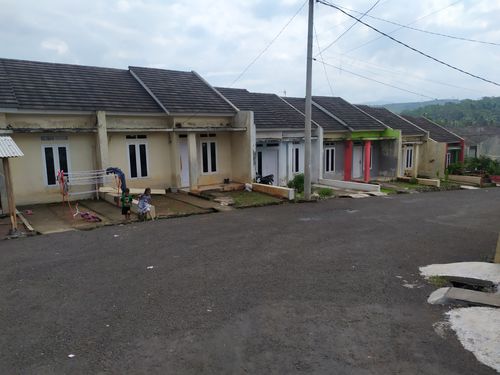 foto contoh rumah perumahan Bumi Cikundul Regency