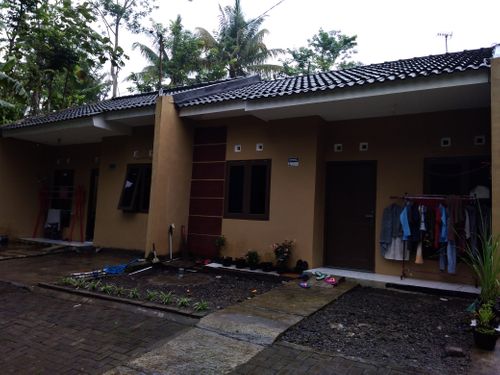 foto contoh rumah perumahan PERMATA KARANGDUREN