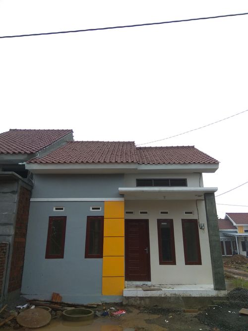 foto contoh rumah perumahan Graha Naya Buaran