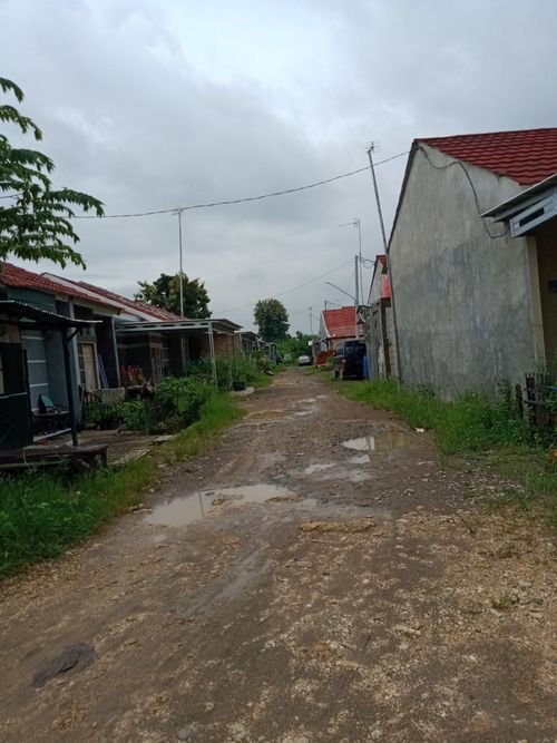 foto contoh rumah perumahan Taman Duta Regency
