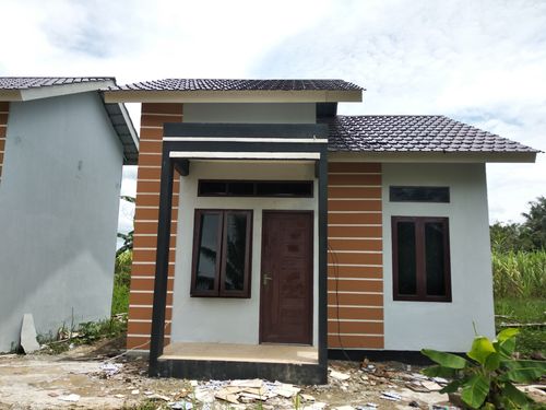 foto contoh rumah perumahan KATNIS ROYAL PURNAMA 2