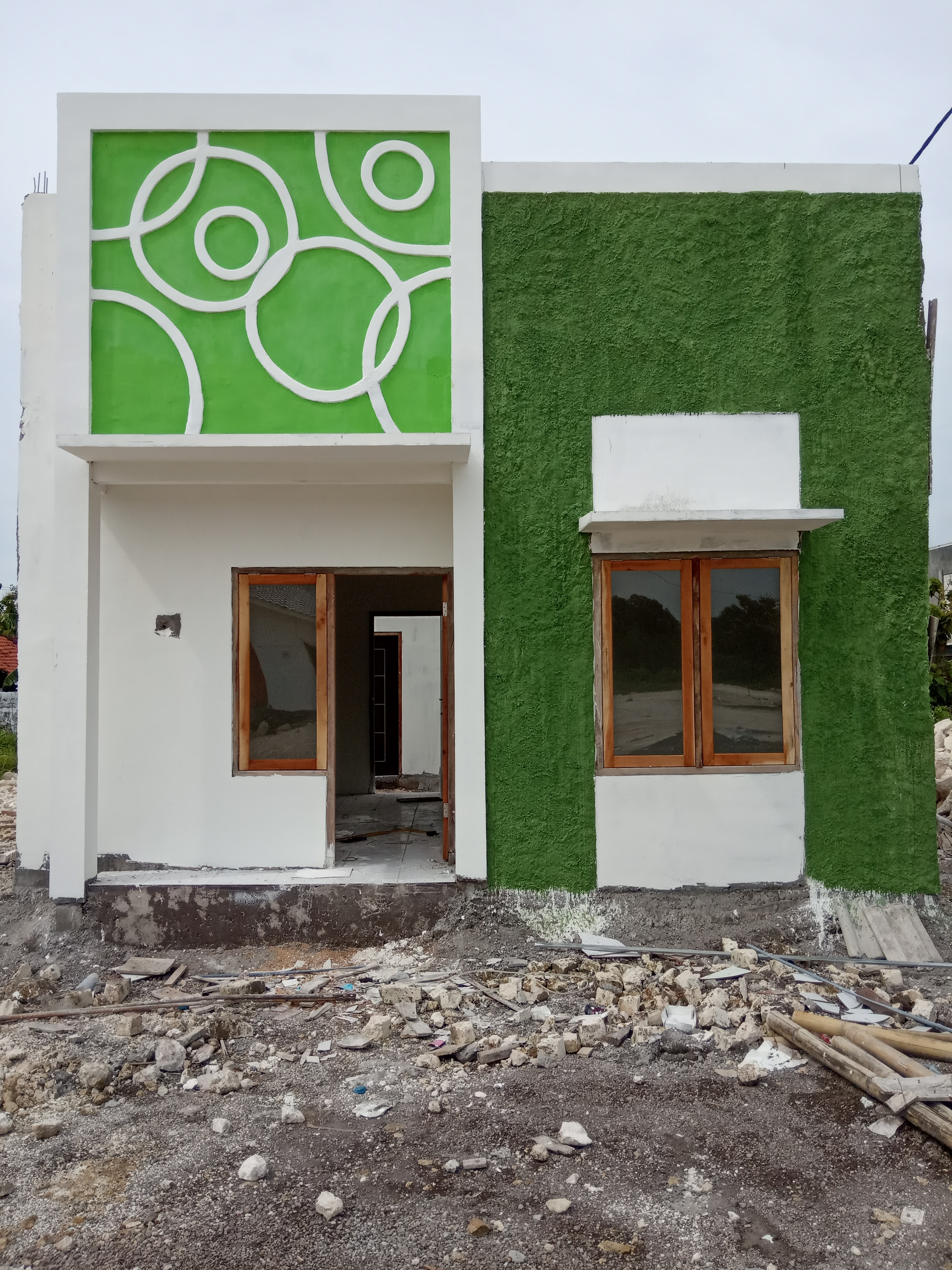 foto contoh rumah perumahan ROYAL PALM RESIDENCE